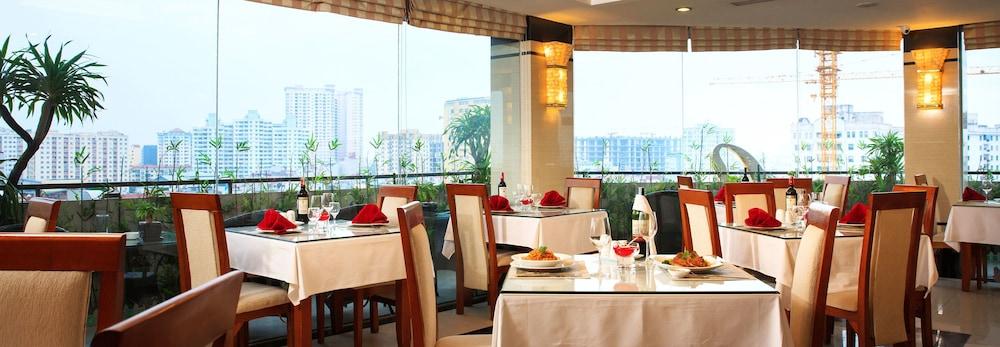 Luxeden Hotel Hanoi Exteriör bild