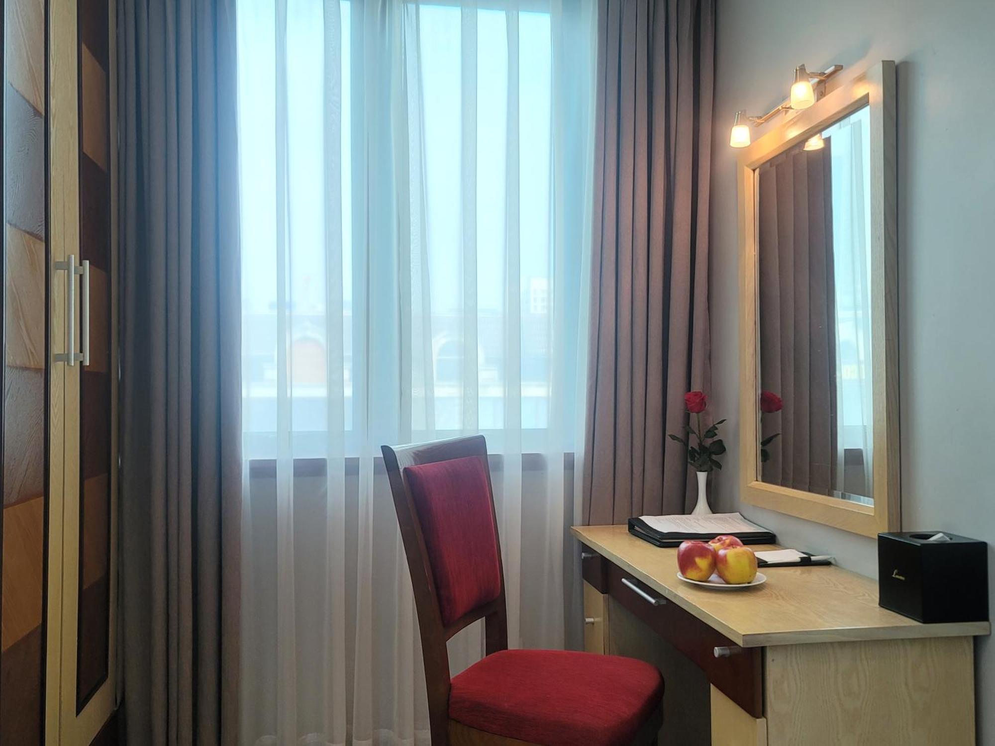 Luxeden Hotel Hanoi Exteriör bild