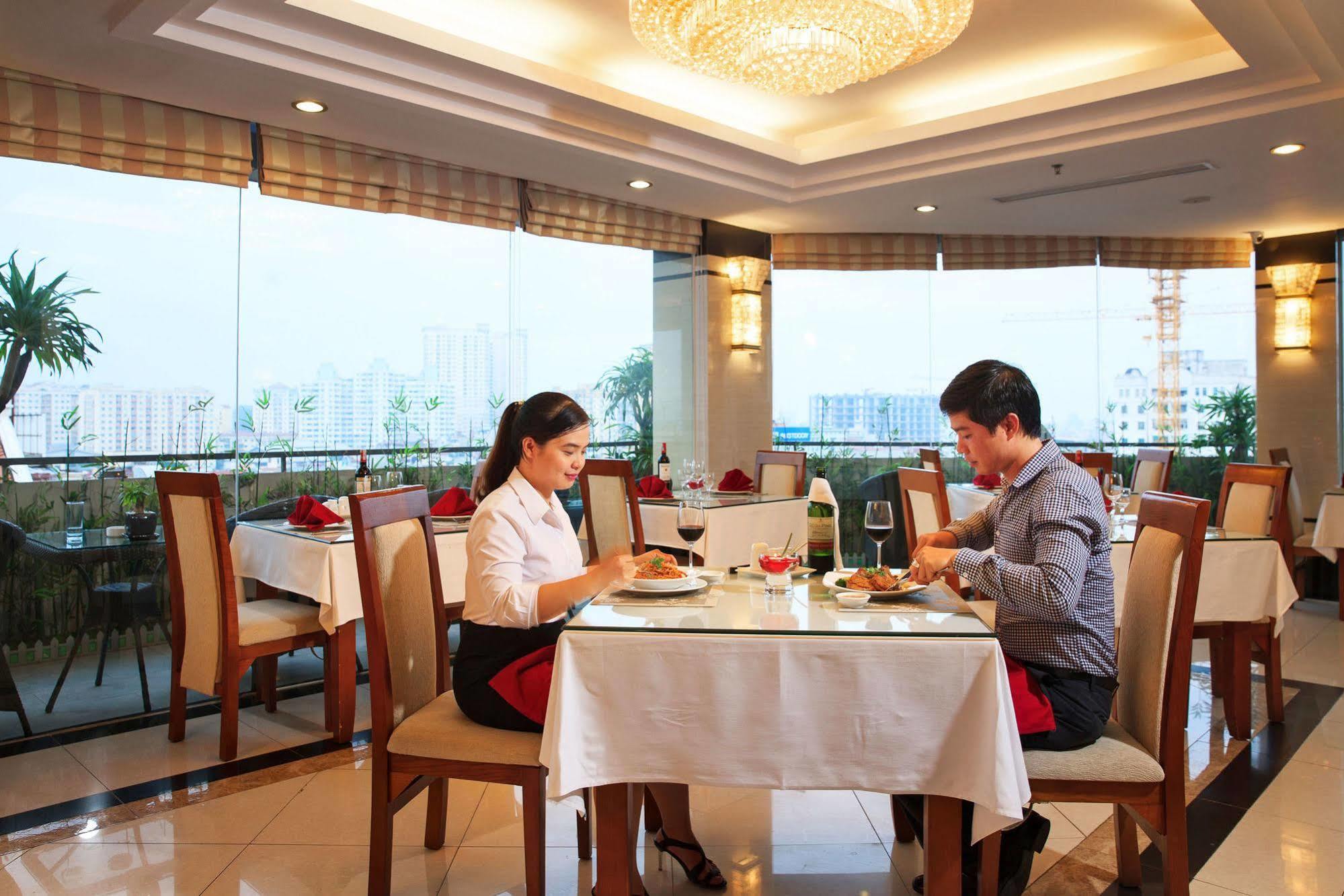 Luxeden Hotel Hanoi Exteriör bild